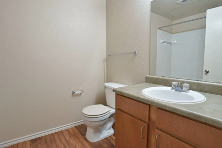 Churchill-Commerce 28